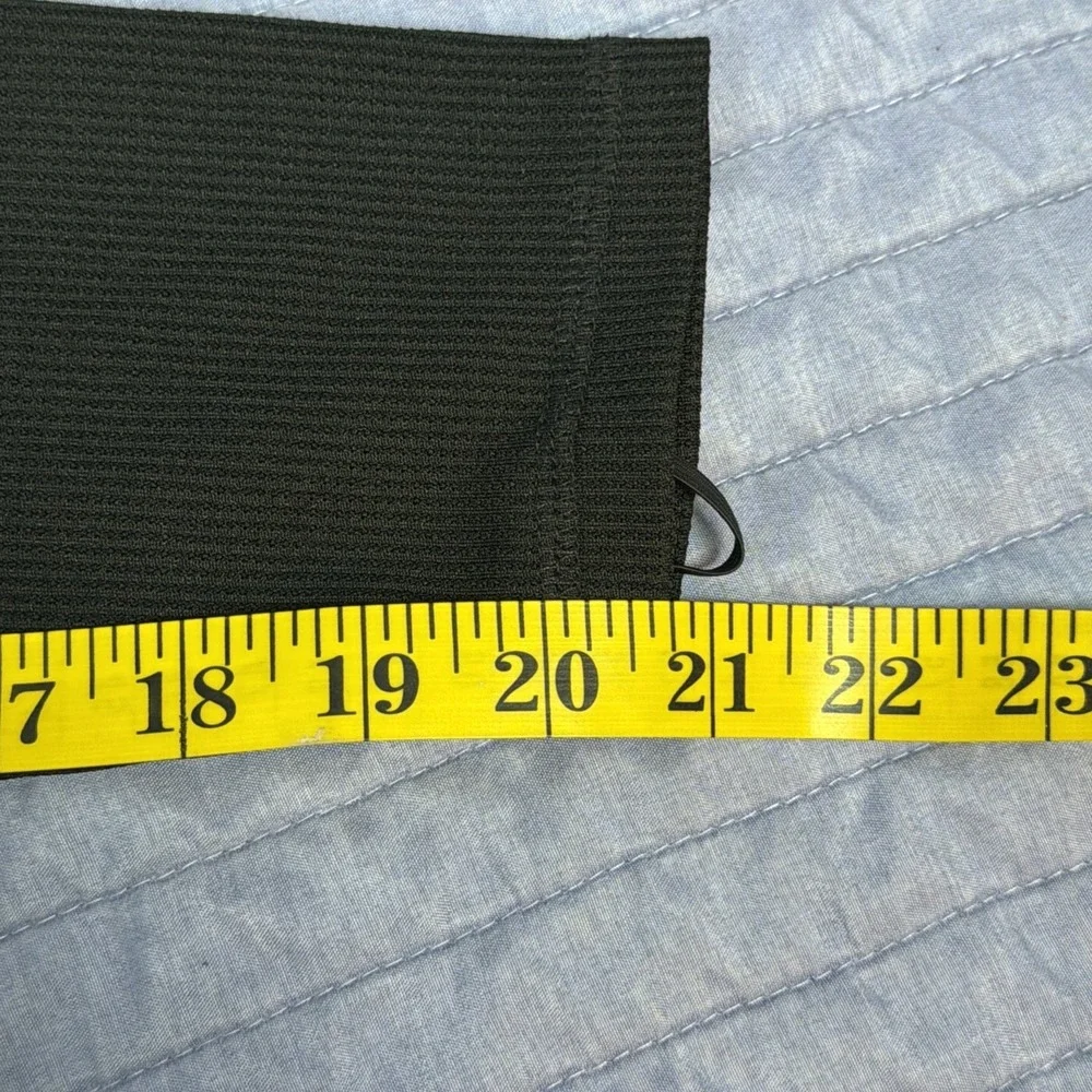 Wrangler Men's Medium Black Long Sleeve Waffle Thermal Crew Pocket Tagless Shirt
